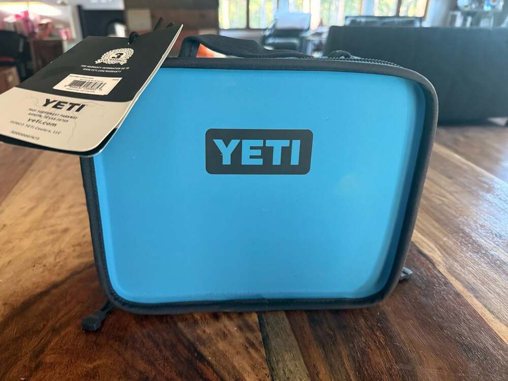 Yeti Daytrip Lunch Box Big Wave Blue/Navy New